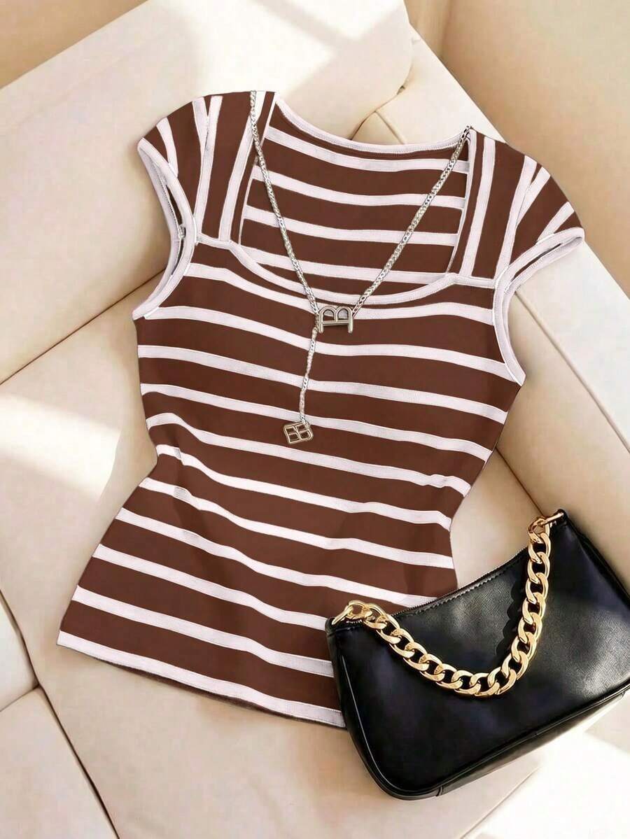 Camiseta de punto de manga corta a rayas con ajuste minimalista francés, diseño único, versátil, nueva llegada de primavera/verano - Marrón - Ver 1