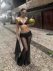 Conjunto de bikini primavera/verano 2026 para mujer, conjunto de bikini de lunares blanco y negro estilo vintage francés combinado con pantalones de malla de pierna ancha sexy y elegante, accesorio de pañuelo de cabeza a la moda, conjunto de playa y traje de baño para mujer, adecuado para vacaciones en la playa y fiestas en la piscina - Negro - Ver 1