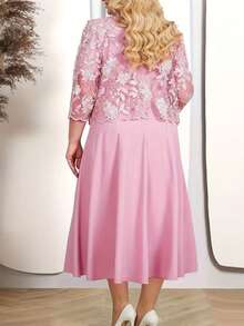 Two-Piece Cocktail Dress With Matching Embroidered Lace, New Spring-Summer Collection For Plus-Size Women - Red - View 2