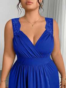 Elenzya Vestido línea A con cuello en V, contraste de encaje, tirantes finos y abertura para tallas grandes - azul real - Ver 8