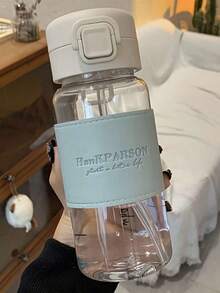 300毫升高品质渐变五角星玻璃杯,采用透明玻璃材质,配有防尘盖和玻璃吸管,圆润杯口和防滑底部,适用于咖啡、果汁、冰水等多种场合,可重复使用,是夏季通勤和居家休闲的理想之选。 - 彩色 - 查看 14