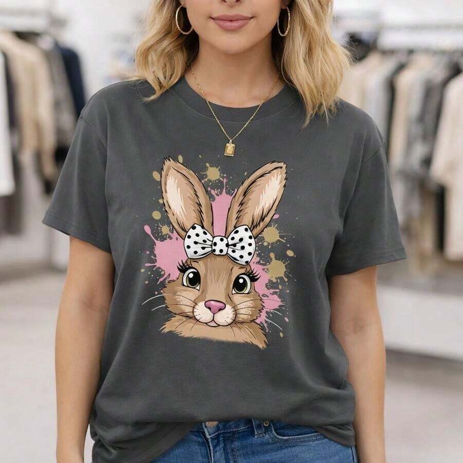 Camiseta de Algodón de Talla Grande para Mujer, M-5XL, Camiseta Negra de Manga Corta con Estampado de Conejo, Diseño de Lazo de Lunares, Corte Holgado Casual, Tela Suave y Transpirable, Top de Moda de Verano para Uso Diario, Idea de Regalo de Pascua, Camiseta Oversize Cómoda - Gris Oscuro - Ver 1