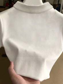 Camiseta de manga corta ajustada con cuello bordado para mujer - Blanco - Ver 2