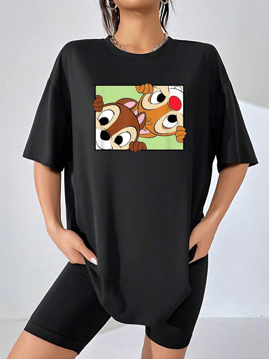 Dos adorables ardillas curiosas se asoman con expresiones divertidas simbolizando amistad alegría y espíritu juguetón camiseta de mujer casual cómoda de manga corta ideal para uso diario - Negro - Ver 1