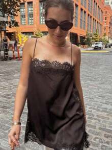 Blusa de satén y encaje de estilo minimalista europeo y americano, de moda para el verano, para vacaciones - Marrón 2 - Ver 1