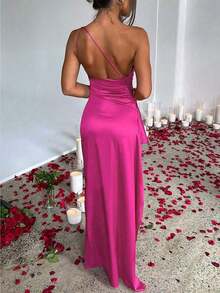 Vestido de satén de seda de un solo hombro con pliegues de unicolor para mujer, con espalda descubierta y abertura alta hasta el muslo, adecuado para discoteca, fiesta, salida, fiesta, cóctel, invitado de boda y elegante verano - Rosa Fucsia - Ver 2