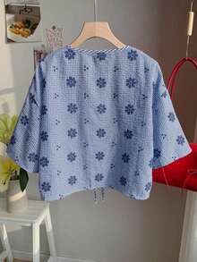 Camisa de mujer de rayas huecas con bordado y lazo para vacaciones, top de verano azul, cubrecosturas de playa; Camisa con lazo, top rojo y blanco; Top con flores 3D - Azul marino - Ver 2