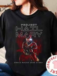 Project Hail Mary Grace R1OCky Save Stars T-Shirt, A Book Lover's T-Shirt, A Space Adventure T-Shirt, Project Hail Mary R1OCky T-Shirt. Unisex T-Shirt Made Of 220g Pure Cotton, The Ideal Weight For All Seasons, Suitable For Both Men And Women. Durable, High-Quality Fabric, Soft To The Touch And Long-Lasting. Breathable Top. Suitable For Women's Spring And Summer, Holidays, Mother's Day, And Independence Day. - 黑色 - 查看 1