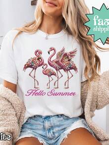 Hello! Summer Flamingo T-Shirt, Perfect For Beach Vacations. Cute Summer T-Shirt For Women, Flamingo Summer Set, Beach Vacation T-Shirt. Unisex T-Shirt Made Of 220g Pure Cotton, Ideal Weight For All Seasons, Suitable For Both Men And Women. Durable, High-Quality Fabric, Soft To The Touch And Long-Lasting. Breathable Top. Suitable For Women's Spring And Summer, Vacations, Mother's Day, And Independence Day. - 白色 - 查看 1