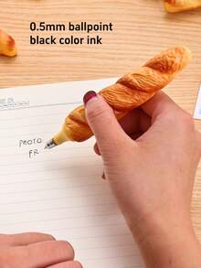 1 buah Pulpen Simulasi Bentuk Roti, Pulpen Ballpoint Kreatif Croissant Baguette, Dekorasi Alat Tulis Kawaii, Magnet Kulkas, Aliran Tinta Halus, Hadiah Sempurna untuk Pelajar, Pecinta Alat Tulis, dan Koleksi Bertema Makanan - Pulpen Gel - View 3