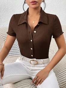 Frenchy Camiseta unicolor con botón delantero - Marrón - Ver 6