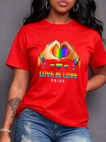 Women's T-Shirt With A Graphic "Love Is Love" Print And Rainbow Hearts, Perfect For Celebrating Pride In Style And Comfort. This Modern And Cheerful Design Is Made From Soft, Breathable Fabric. The Unisex Cotton T-Shirt Features A Relaxed Fit, Short Sleeves, And A Crew Neck With An Urban Vintage Style. - 紅色 - 查看 7