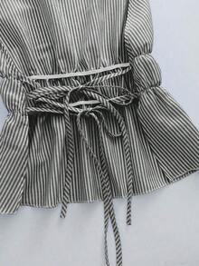 conjunto de 2 piezas de mujer con top halter con lazos y pantalones cortos a rayas con espalda descubierta, adecuado para vacaciones de verano y viajes - Negro - Ver 6