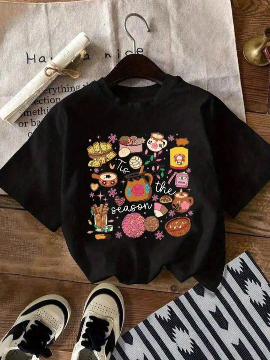 blusas para mujer playeras de mujer blusas casuales para dama  Playera tipo oversize estampada para mujer  y gráficos de panadería y bebidas mexicanas, con diseño "'Tis the Season"ideal para un look cultural y acogedor. ZHUB - Negro - Ver 1