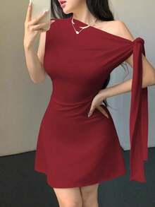 Vestido corto asimétrico con nudo en la cintura para mujer - Granate - Ver 4