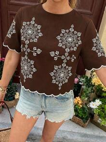 Blusa de manga corta con estampado floral y borde con volantes, estilo de vacaciones de verano para mujer - Marrón - Ver 3