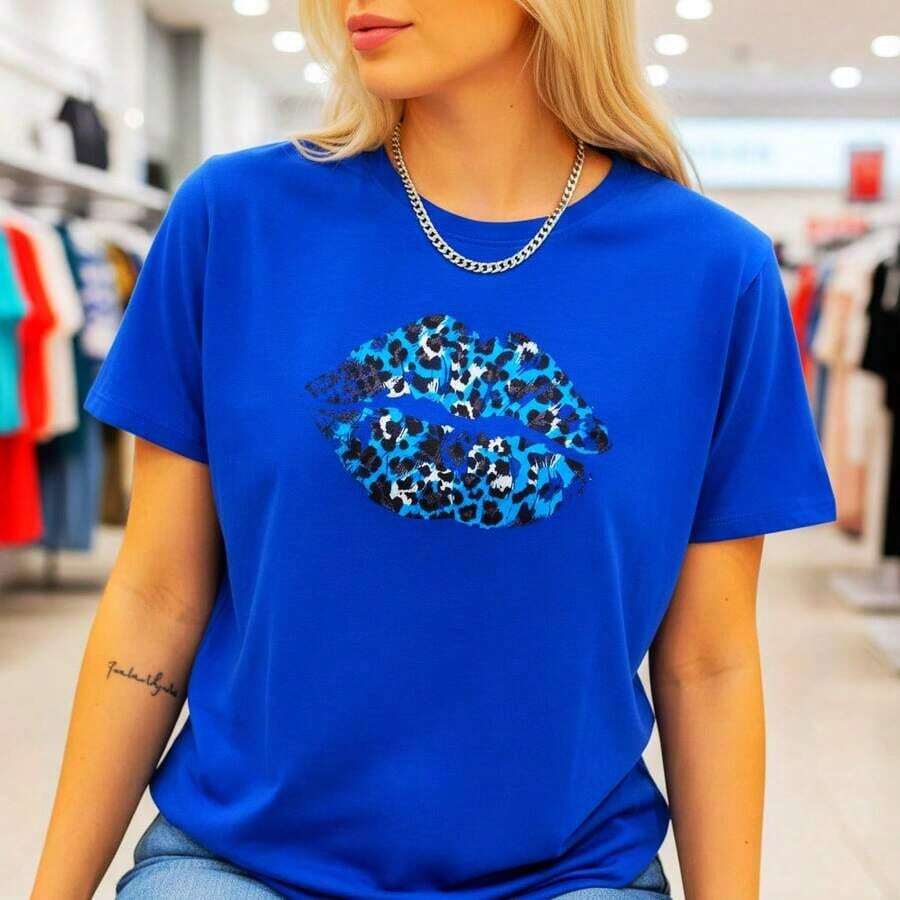 Women's Vintage Cotton T-Shirt With Leopard Lips Print, Short Sleeve, Round Neck, Casual Top, Soft And Comfortable, Loose Fit, Summer Blouse, Available Sizes, Fashionable Animal Print Lips Design, Daily Wear T-Shirt, Breathable Cotton Fabric, Graphic T-Shirt. - 藍色 - 查看 1