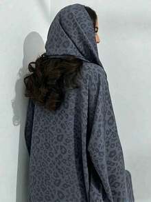 Conjunto de bata de dos piezas de moda simple talla única color negro mate con estampado de leopardo y unicolor para mujer, incluye un pañuelo, adecuado para uso diario y de vacaciones. - Gris - Ver 4