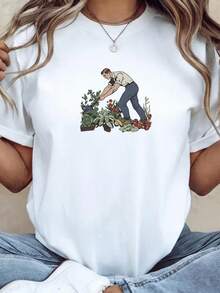 Alexander Skarsgard Unisex T-Shirt, Fan T-Shirt, Alexander Skarsgard Fan T-Shirt. Unisex T-Shirt Made Of 220g Pure Cotton. Ideal Weight For All Seasons, Suitable For Both Men And Women. Durable, High-Quality Fabric, Soft To The Touch And Long-Lasting. Breathable Top. Suitable For Spring And Summer, Holidays, Mother's Day, Independence Day. - 白色 - 查看 1