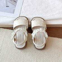 1 đôi sandal bé gái thêu hình trái tim, viền ren, quai đính ngọc trai, giày công chúa ngọt ngào cho trẻ em, sandal đế mềm chống trơn trượt cho bé, sandal mùa hè - Màu be - Xem 4