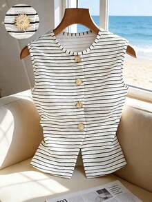 Elegante y versátil top de punto a rayas, apropiado para ir a la oficina, salir de fiesta o uso casual.Cuello redondo, sin mangas, con decoración de botones metálicos. - Blanco - Ver 9