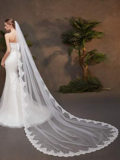 One Piece Ivory Chapel Length Short Lace Edge One Layer Long Elegant Bridal Veils