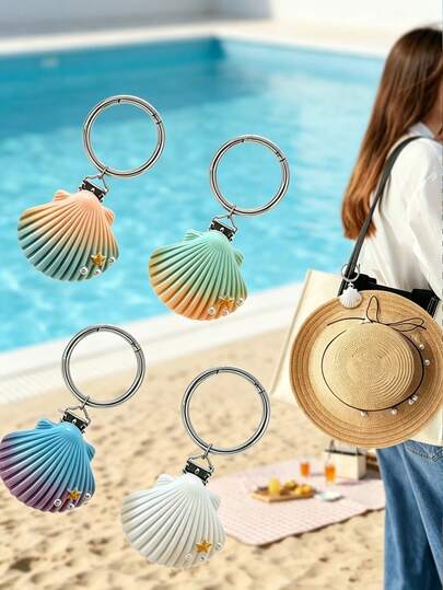 Clip de sombrero con estrella de mar y concha simuladas, perfecto para almacenar sombreros y evitar que se pierdan. Es un lindo accesorio para bolsos, hecho de accesorios de estrella de mar y concha de resina. Simple y versátil, adecuado para la playa, vacaciones, oficina, viajes, actividades al aire libre, picnics, correr y paseos de primavera/verano. Es un regalo y recuerdo perfecto para vacaciones, cumpleaños, fiestas, bodas, regalos para damas de honor, Ramadán y el Día de San Valentín. También es adecuado para parejas