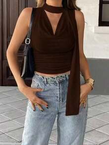 Top de tirantes plisado y drapeado de unicolor, de moda para eventos, citas, playa, vacaciones y uso casual en verano - Marrón - Ver 4