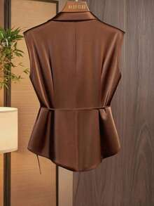 Camisa de mujer con estampado de flores silvestres, cuello, sin mangas, con lazo en la cintura - Café integral - Ver 2