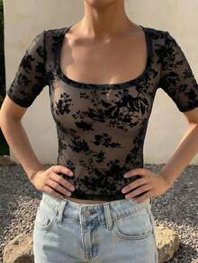 Camiseta de manga corta casual de mujer con cuello cuadrado y acanalado, ajustada - Negro 2 - Ver 2