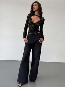 Blusa de manga larga con cuello en V profundo, transparente y con detalles de encaje negro para mujeres - Negro - Ver 8