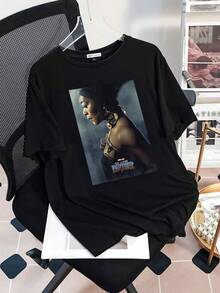 Image Inspired By A Powerful Figure With A Golden Mask Symbolizing Strength And Cultural Pride Against A Dark Background Evoking Mystery And Elegance. Comfortable Casual Women's T-Shirt For Everyday Wear. - 黑色 - 查看 3