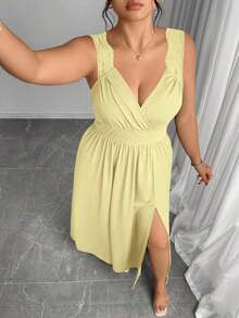 Elenzya Vestido línea A con cuello en V, contraste de encaje, tirantes finos y abertura para tallas grandes - amarillo ganso - Ver 4