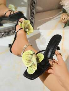 Summer Fashion 3D Floral Decor High Heel Sandals - Black - View 5