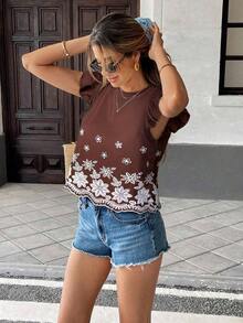 Blusa de verano casual de vacaciones con bordado floral y volantes en las mangas - Marrón - Ver 10