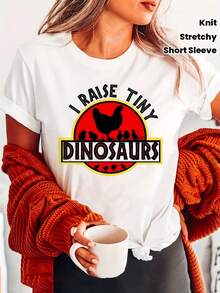 1 pieza de camiseta para mujer con estampado de pollo "I Raise Tiny Dinosaurs" - Camiseta casual de manga corta con cuello redondo y ligera elasticidad, de tejido de punto para todas las estaciones, con diseño de animales, estilo Y2k. - Blanco - Ver 2