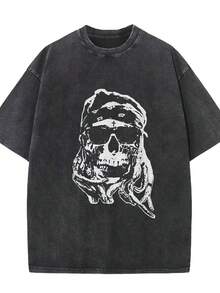 Camiseta negra de manga corta, diseño con estampado de calaveras y bandana, acabado lavado. - Negro - Ver 7