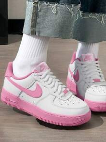 Giày thể thao Nike cổ thấp, mềm mại, thoải mái, đa năng dành cho cả nam và nữ (GS) IB4411-100 - Hồng/trắng - Xem 1