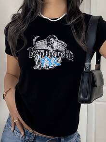 Motor con serpiente simboliza la energía rebelde y la fuerza interior que impulsa el espíritu libre camiseta de mujer casual moderna ideal para uso diario y combinar con jeans - Negro - Ver 1