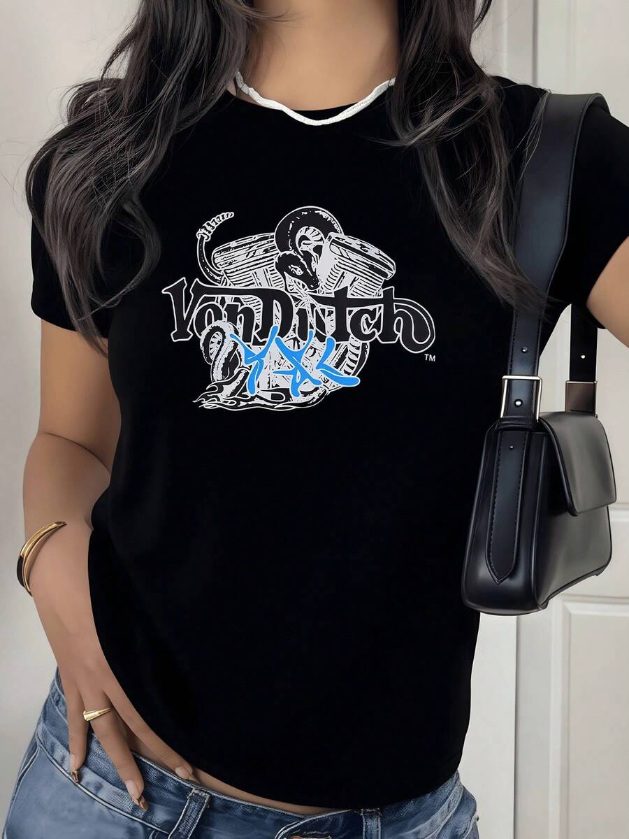 Motor con serpiente simboliza la energía rebelde y la fuerza interior que impulsa el espíritu libre camiseta de mujer casual moderna ideal para uso diario y combinar con jeans - Negro - Ver 1