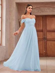 Aureia Vestido de dama de honor romántico y elegante con pliegues, sección de cintura decorada con cinta, y tela de gasa de seda brillante con hombros descubiertos y voluminosa malla elegante - Celeste - Ver 4