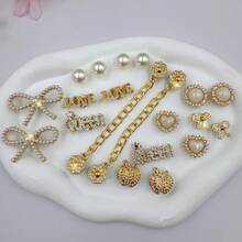20件套可拆卸DIY水钻蝴蝶结、字母、圣诞雪花鞋饰链，完美节日礼物 - 金色 - 查看 4
