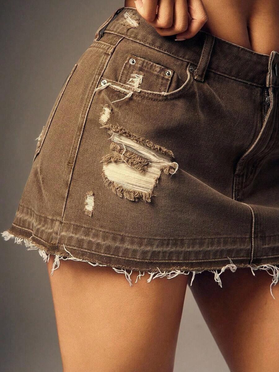 Minifalda vaquera de denim con dobladillo deshilachado y bolsillos en diagonal - Marrón - Ver 1