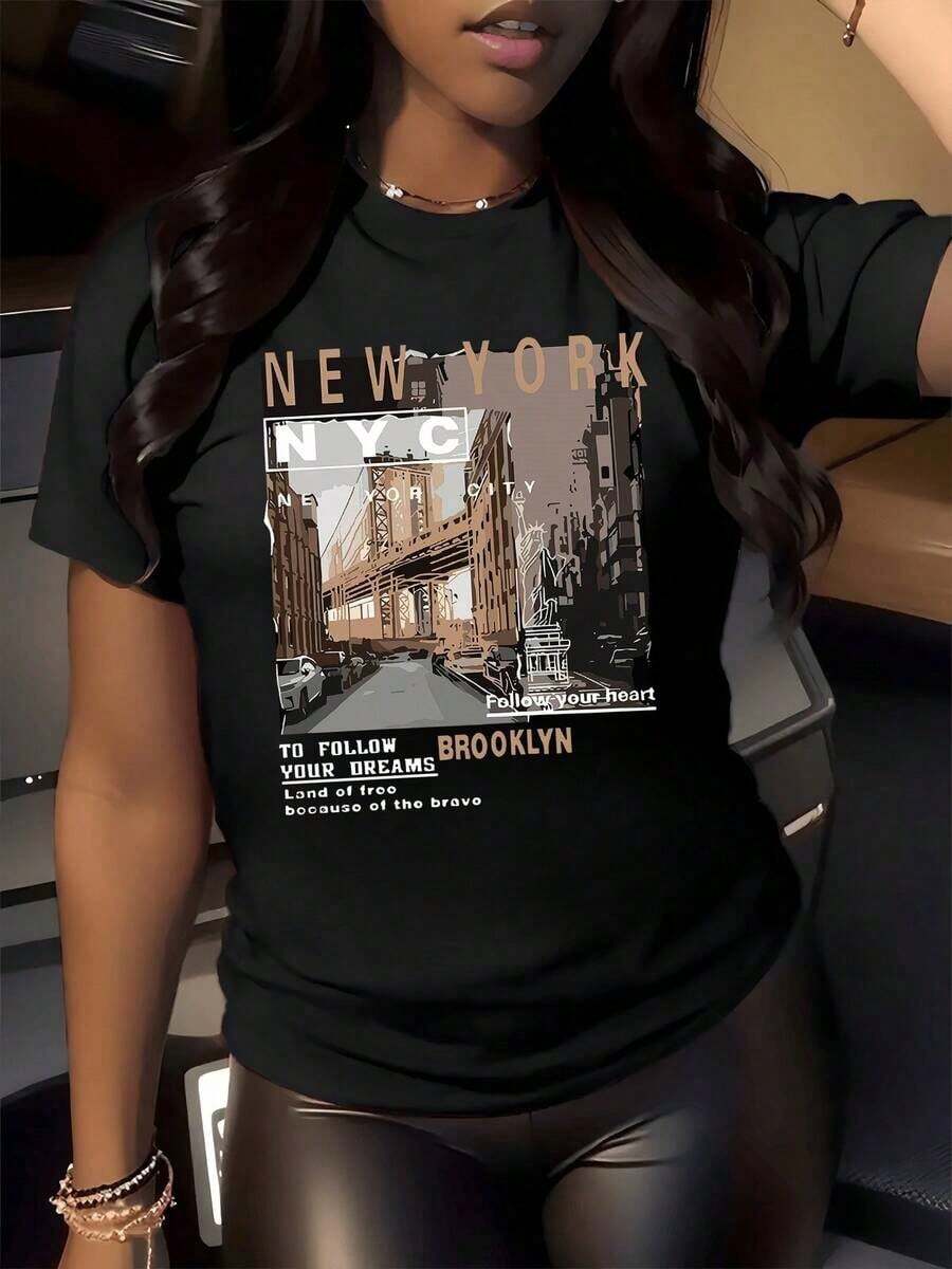 Urban View Of New York With The Brooklyn Bridge And The Inspiration To Follow Your Dreams, Reflecting Freedom And Modern Energy In Warm Tones. Casual, Comfortable, And Modern Women's T-Shirt - 彩色 - 查看 1
