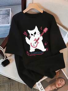 Camiseta Gráfica Negra para Mujer - Diseño de un Lindo Gato Blanco Jugando la Guitarra - Camiseta Suave de Corte Relajado - Top Casual y Atrevido para el Día a Día, Estilo Urbano para Amantes de la Música - Prenda Esencial de Verano para Mujer, Estilo Y2k - Blanco - Ver 4