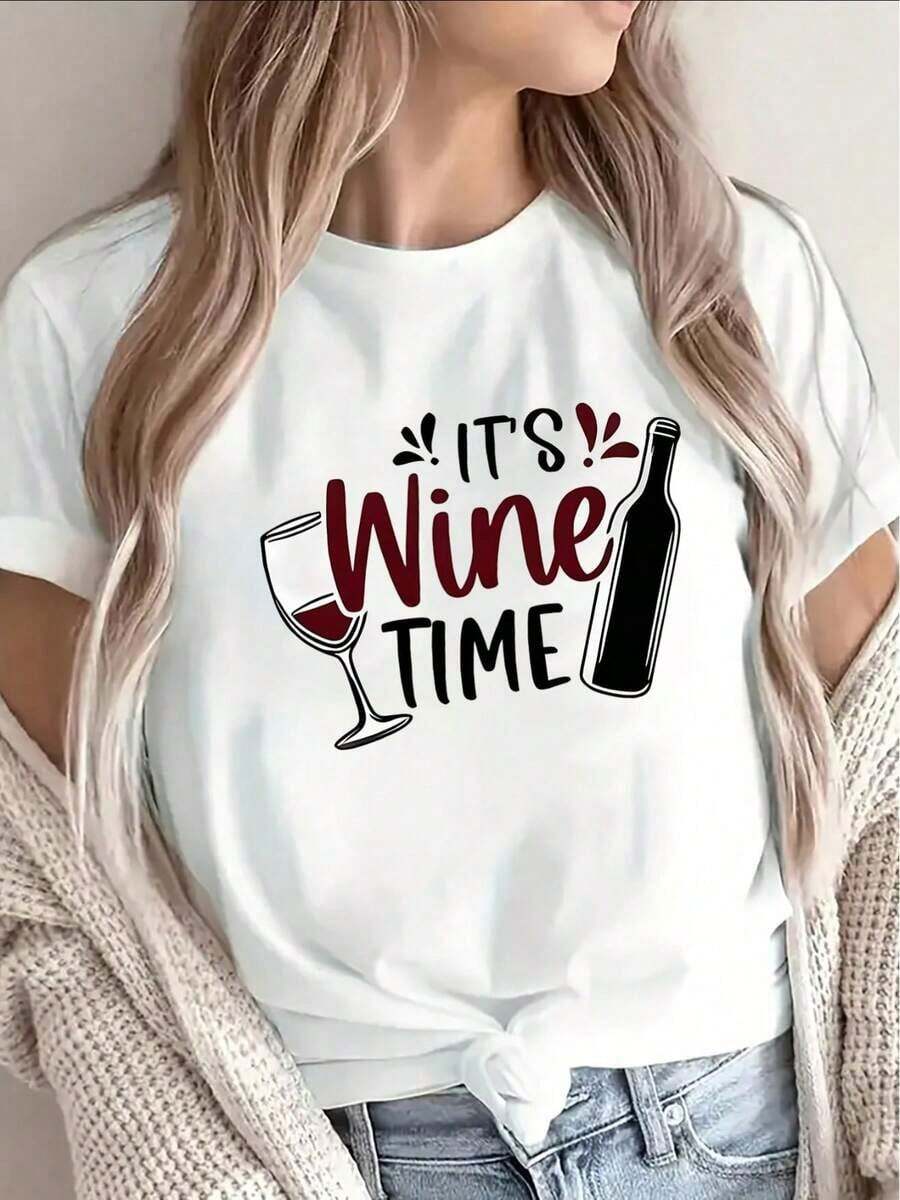 Camiseta de Mujer con Temática de Vino en Blanco y Negro - Estampado "Es Hora del Vino" con Copas de Vino y Diseño - Top Ligero de Poliéster de Manga Corta y Cuello Redondo para Uso Casual y Catas de Vino - Ropa Lavable a Máquina para Amantes del Vino. Blusa, Camisa > Hermosa. - Blanco - Ver 1