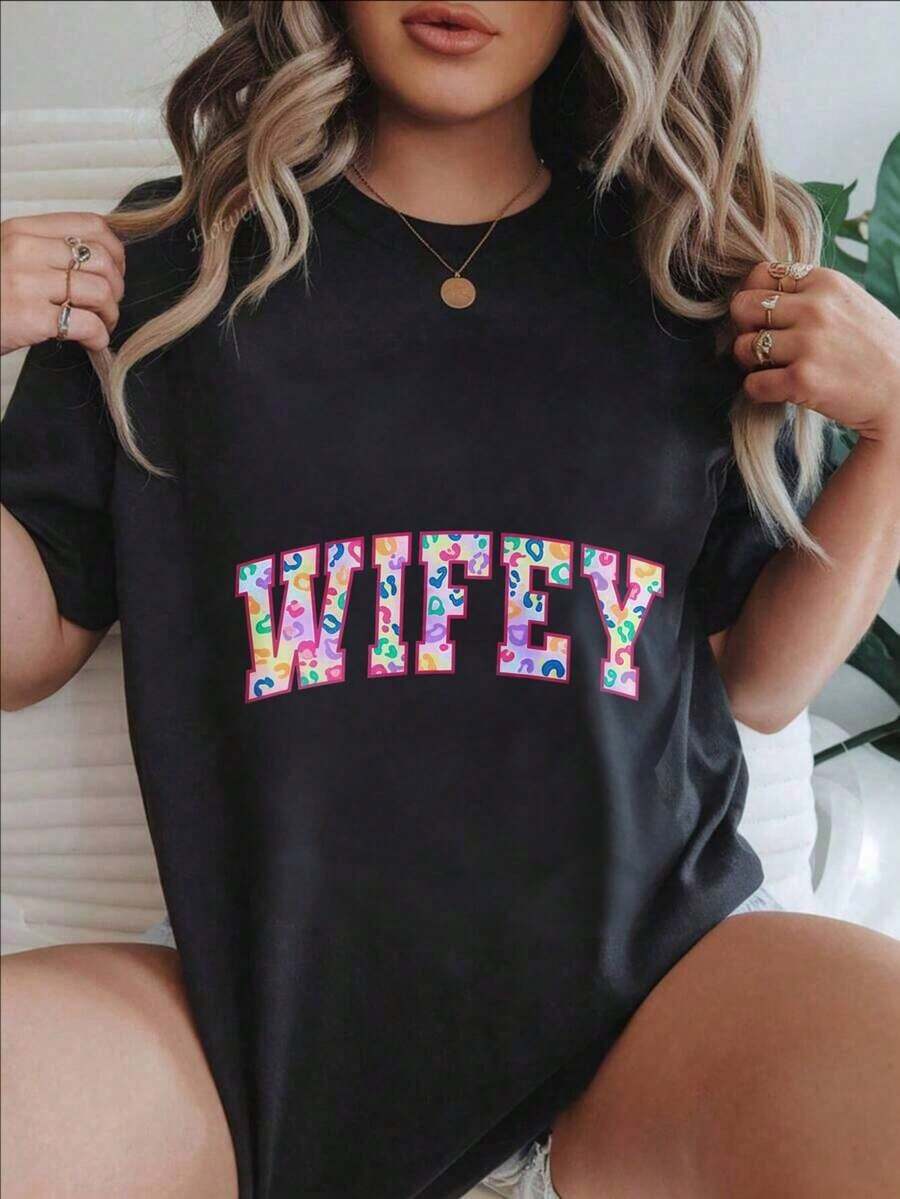 Women's Vintage Style Short Sleeve Casual T-Shirt - Colorful Leopard Print Design With "Wifey" Lettering, Round Neck, Summer Top, Machine Washable, Ladies' T-Shirts, Casual Wear, Modern Style, Comfortable Fit
-WhiteFashion - 黑色 - 查看 1