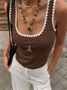 Camiseta de tirantes de cuello cuadrado con contraste de color estilo retro francés, camiseta sin mangas minimalista y versátil de ajuste ceñido y sexy, de tejido de punto bordado con conchas, adecuada para salir, ir al trabajo, ir a la escuela - Café integral - Ver 1
