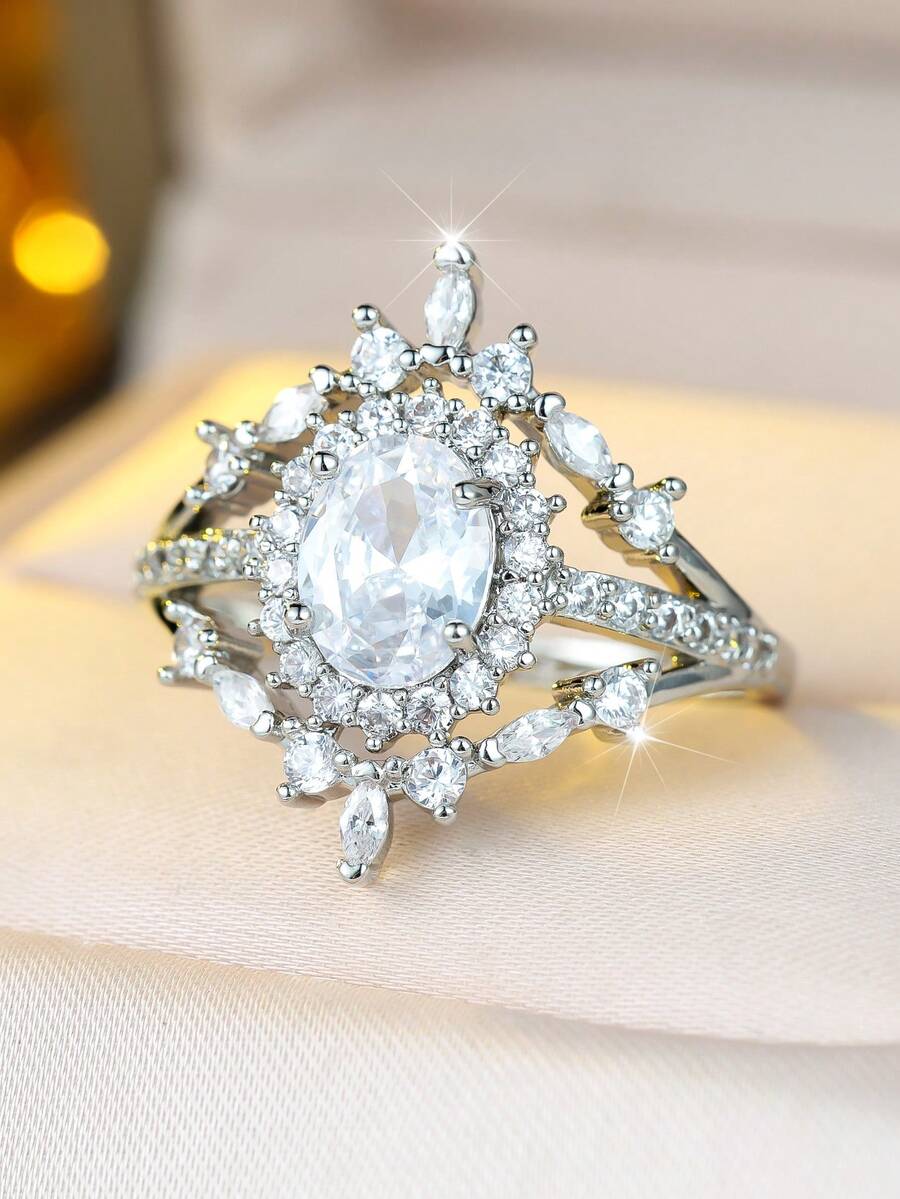 A Delicate Egg-Shaped Cubic Zirconia Ring, A Stylish Women's Wedding Ring, A Must-Have Jewelry Gift For Wedding Season, And An Engagement Ring - Ring - View 1