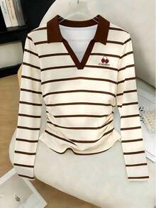 Camiseta blanca de manga larga para mujer con estampado de cerezas rojas dulces, cuello polo, cintura ajustada.Perfecta para el otoño.Nuevo estilo, camiseta de moda.Regalo para vacaciones, regalo para hermanos, regalo para hermana, regalo para mamá, regalo para el Día de la Madre.Informal, minimalista, top con estilo. - Blanco - Ver 1